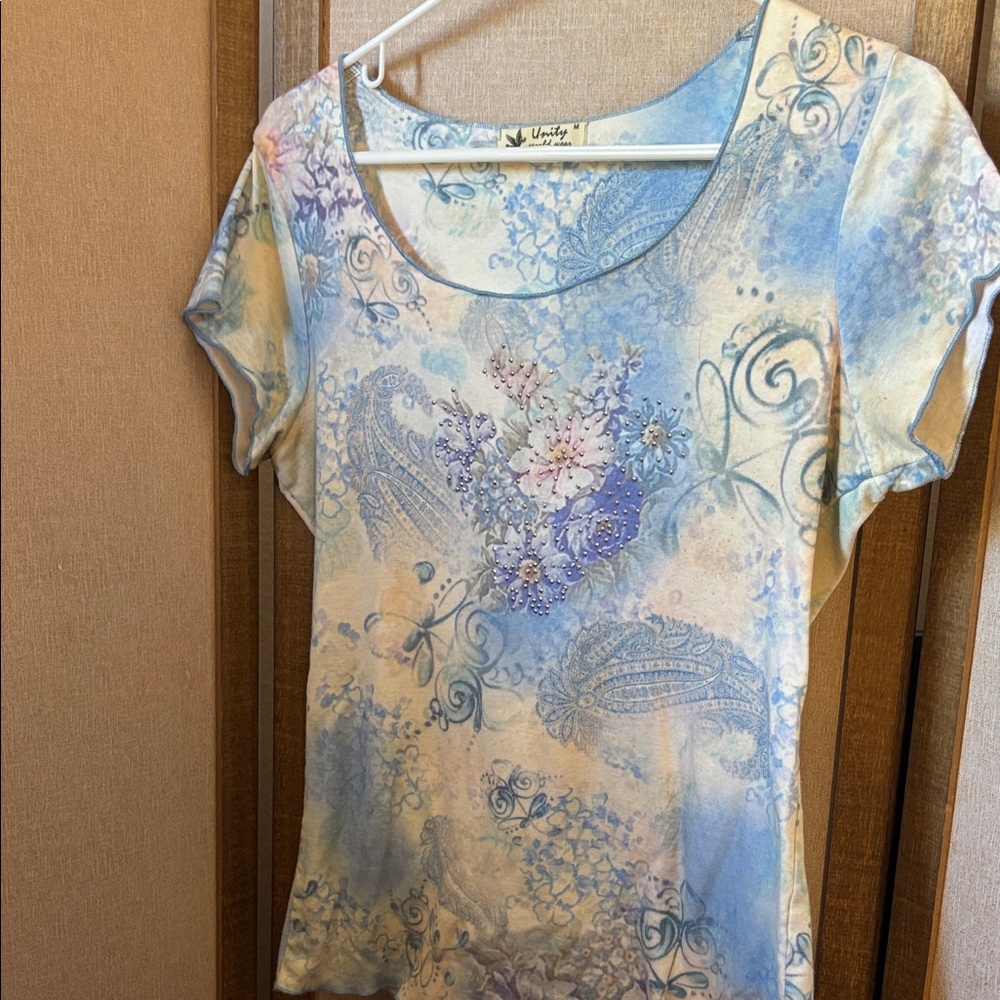 FINAL MARKDOWN Unity World Wear Embellished Blue and Cream Floral Tee Medium